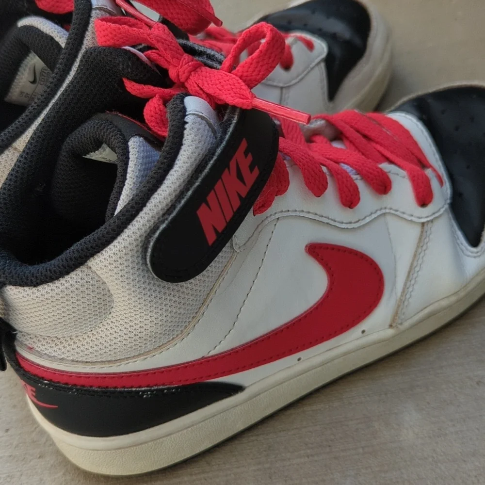 Nike Night Court Borough Mid 2 Youth Sneakers 5Y‎